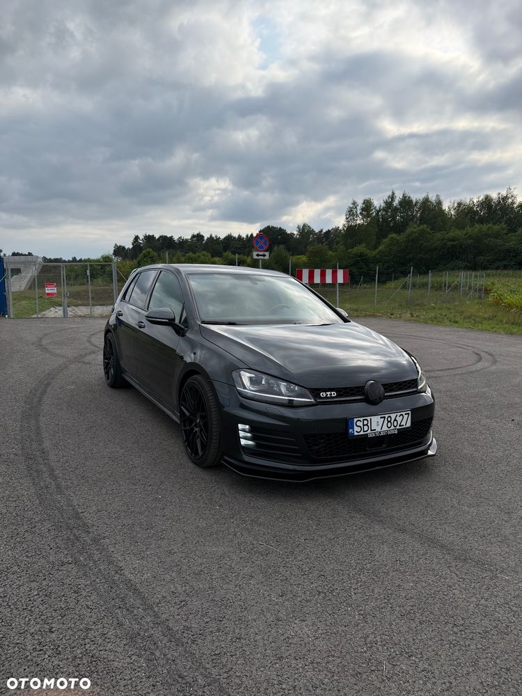 Volkswagen Golf 2.0 TDI BMT GTD DSG - 2