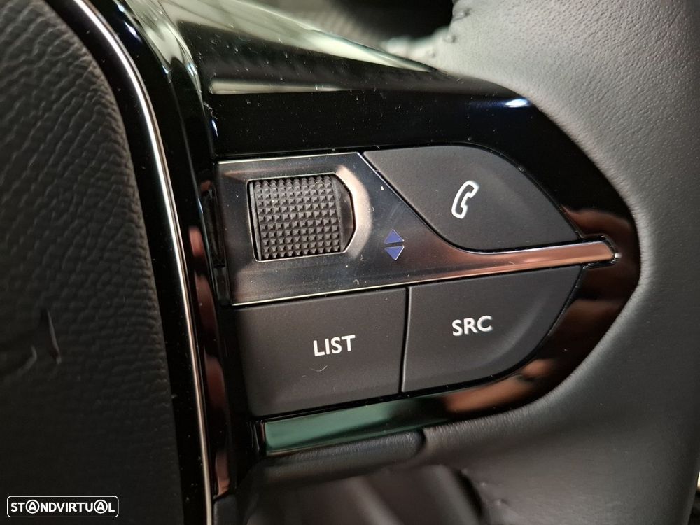 Peugeot e-2008 54 kWh Allure - 20