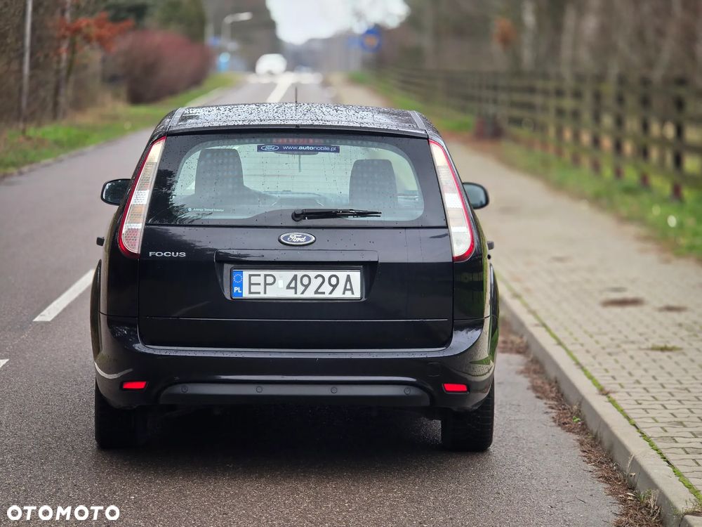 Ford Focus 1.6 Trend - 16