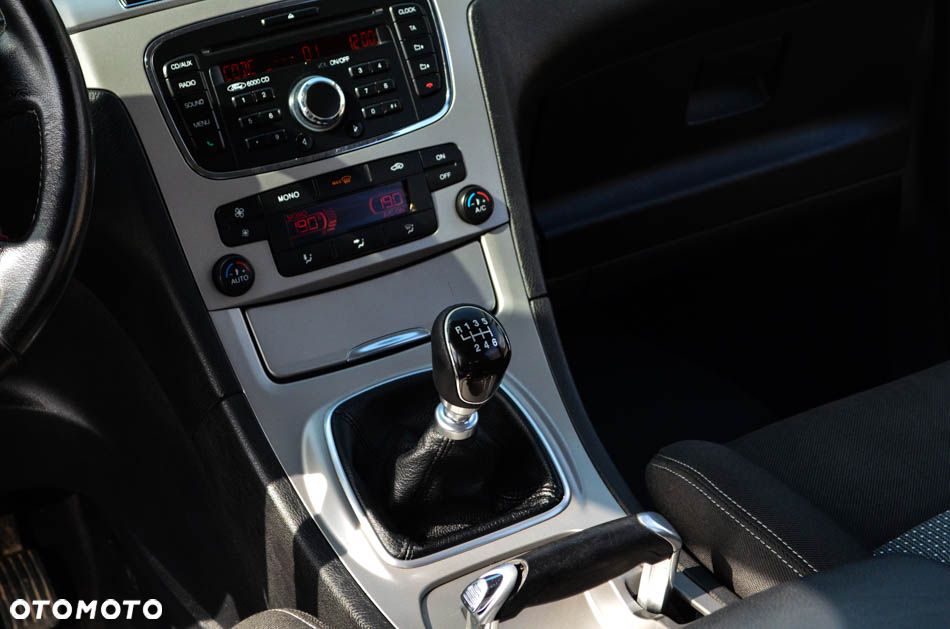 Ford S-Max 2.0 TDCi Ambiente - 32