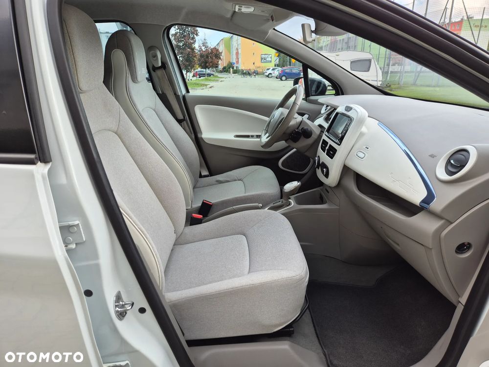 Renault Zoe - 13