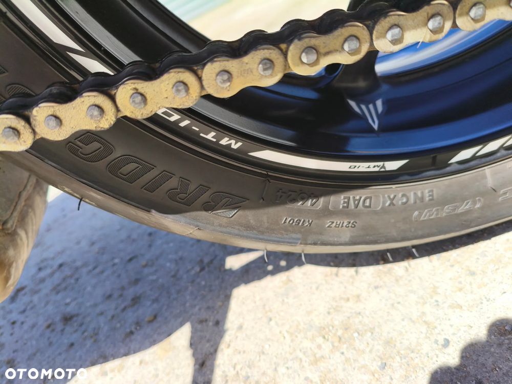 Yamaha MT - 19