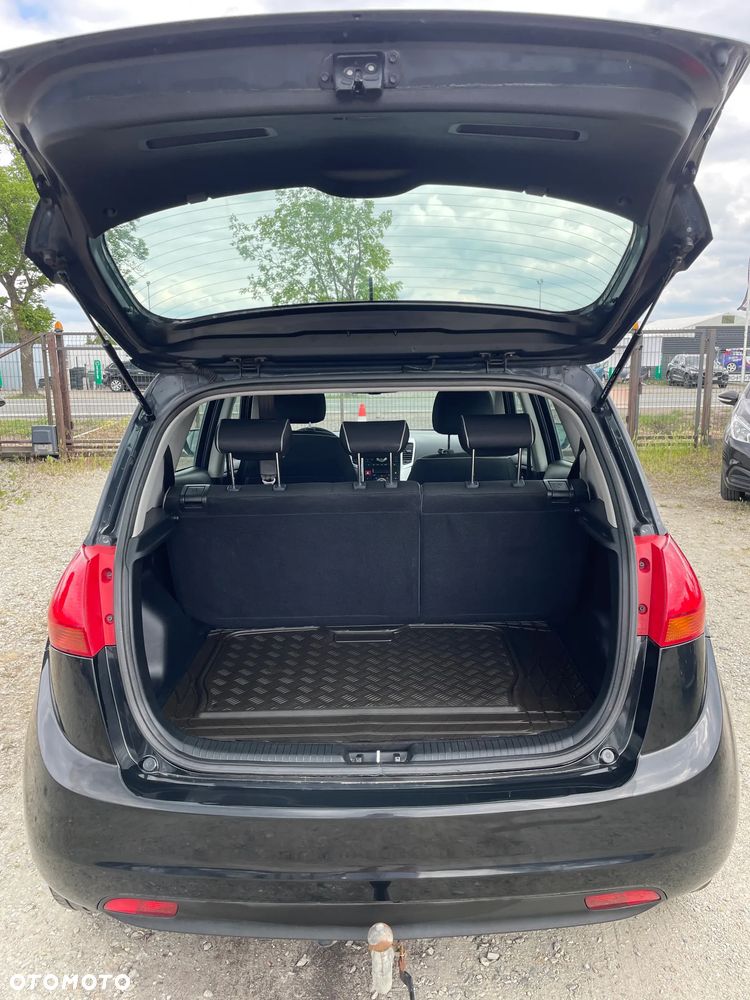 Kia Venga - 6