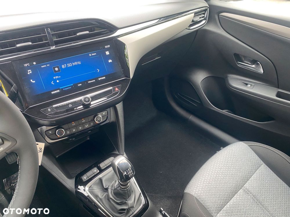 Opel Corsa 1.2 T Edition S&S - 15