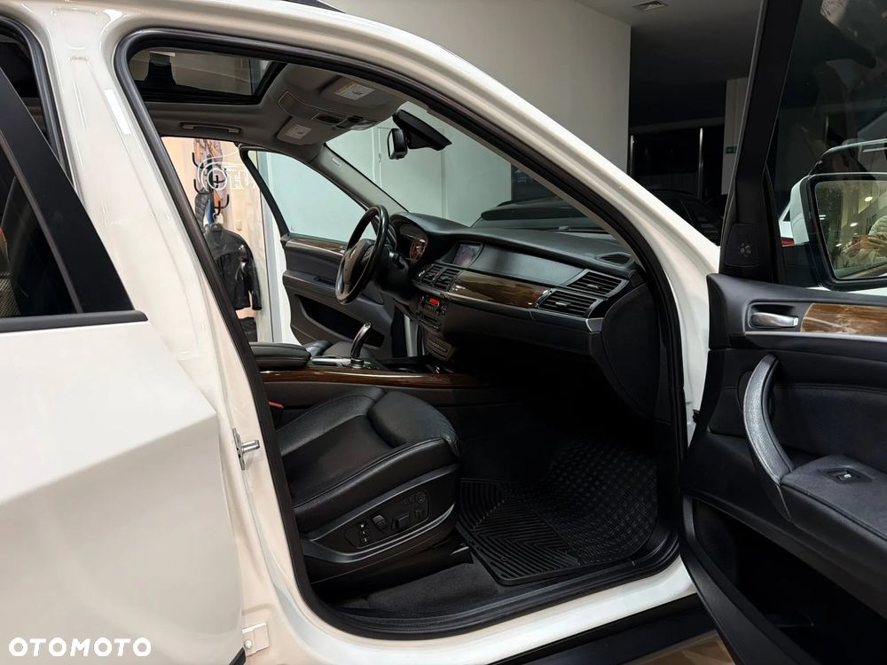 BMW X5 - 30