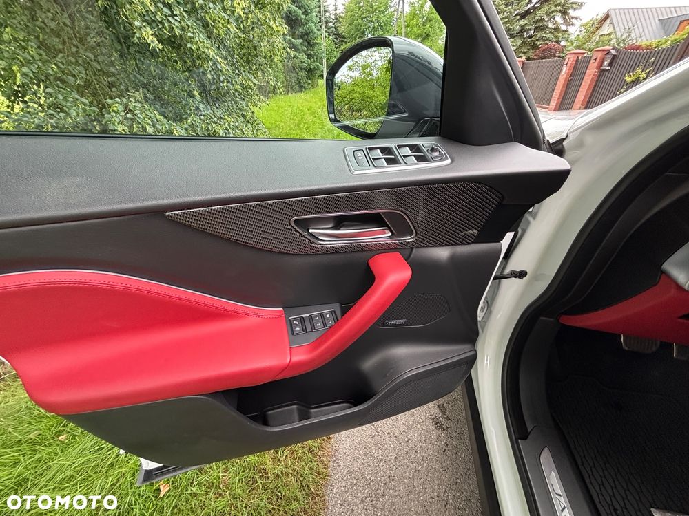 Jaguar F-Pace 5.0 V8 P550 AWD SVR - 12