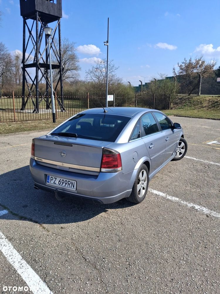 Opel Vectra GTS 1.9 CDTI DPF - 3