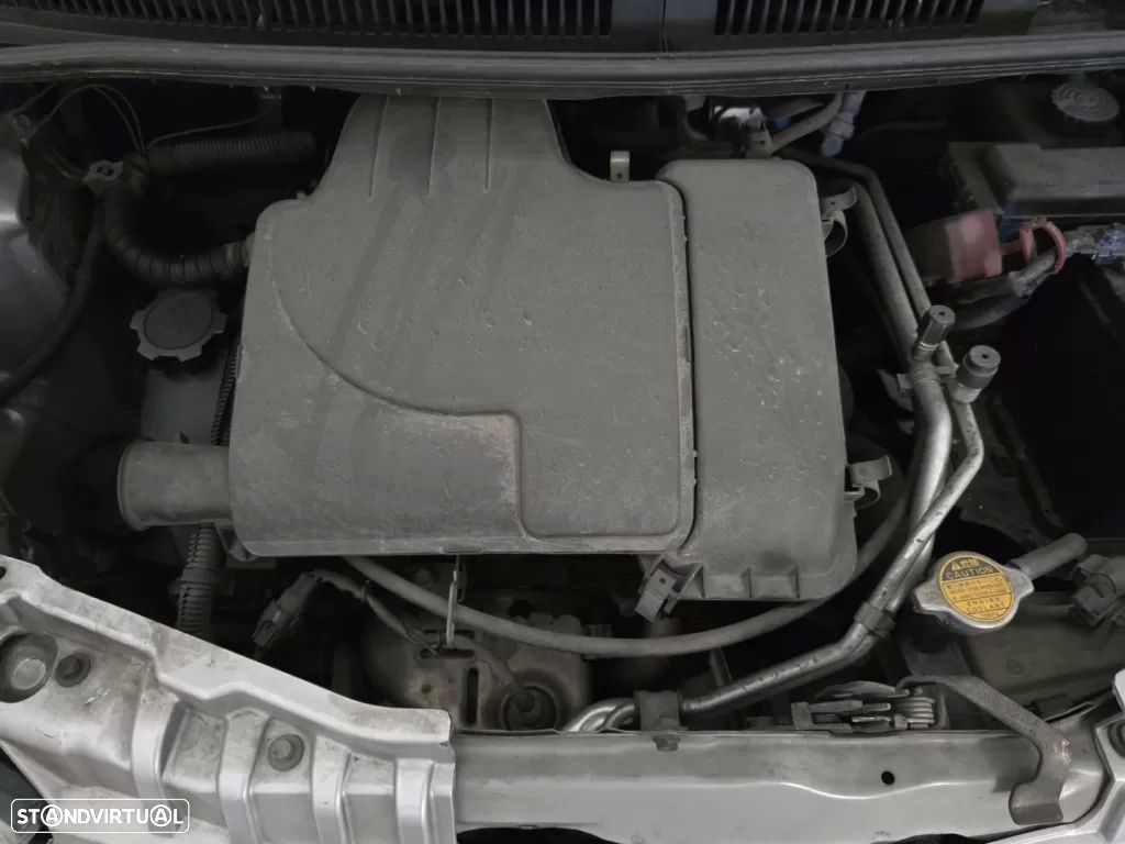 Peugeot 107 1.0 Black&Silver E5 - 16