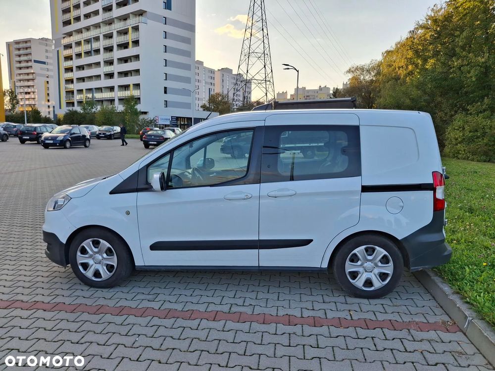 Ford Transit Courier - 6