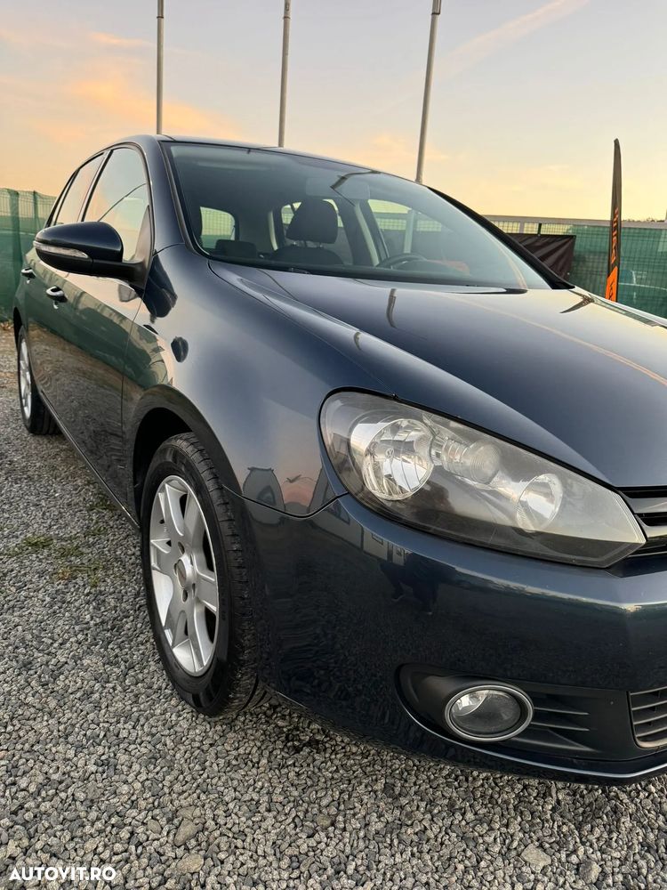 Volkswagen Golf - 9