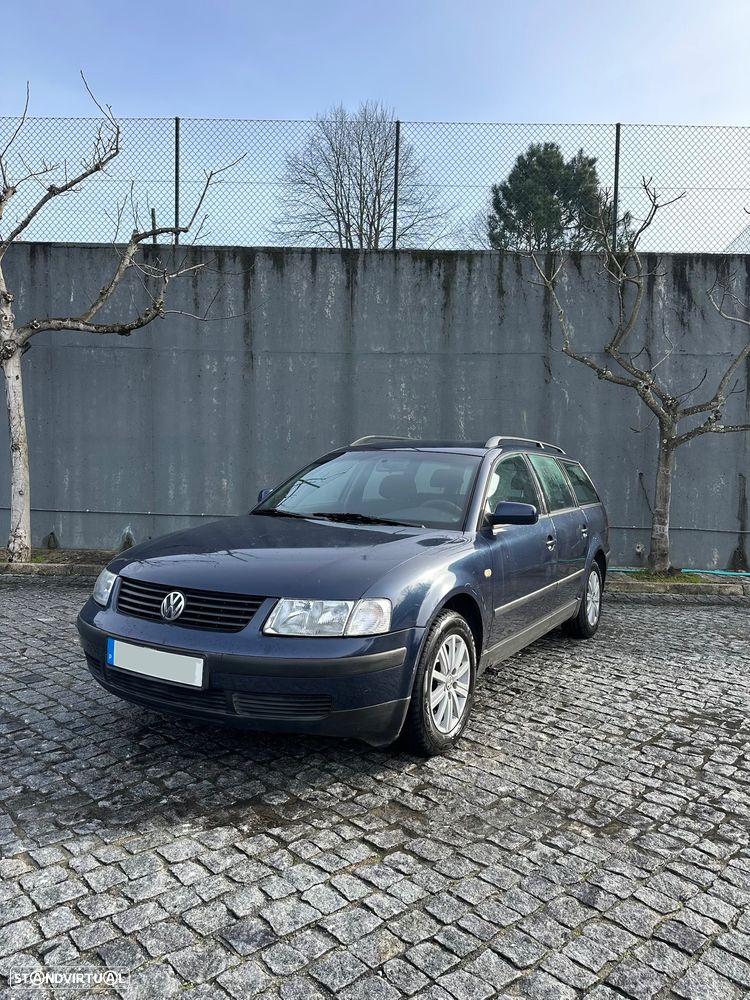 VW Passat Variant 1.9 TDi Confortline - 1