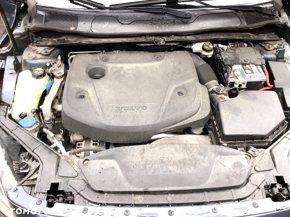 Volvo V40 D2 Drive-E SCR R-Design Momentum - 10
