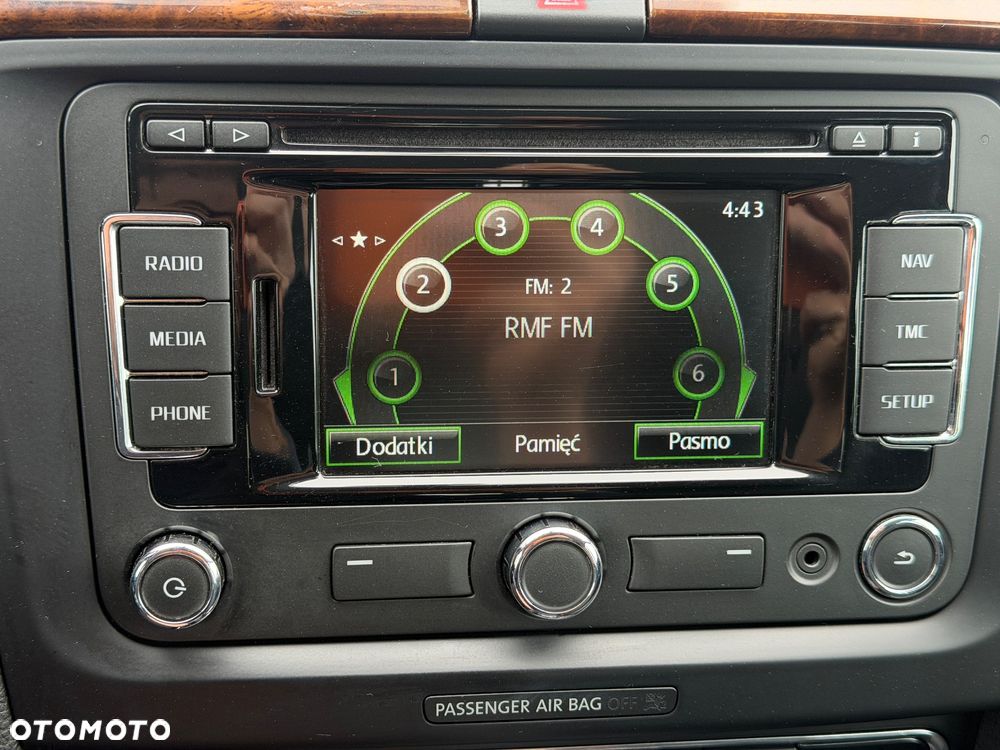 Skoda Superb 2.0 TDI Elegance DSG - 34