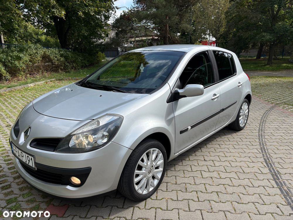 Renault Clio - 1