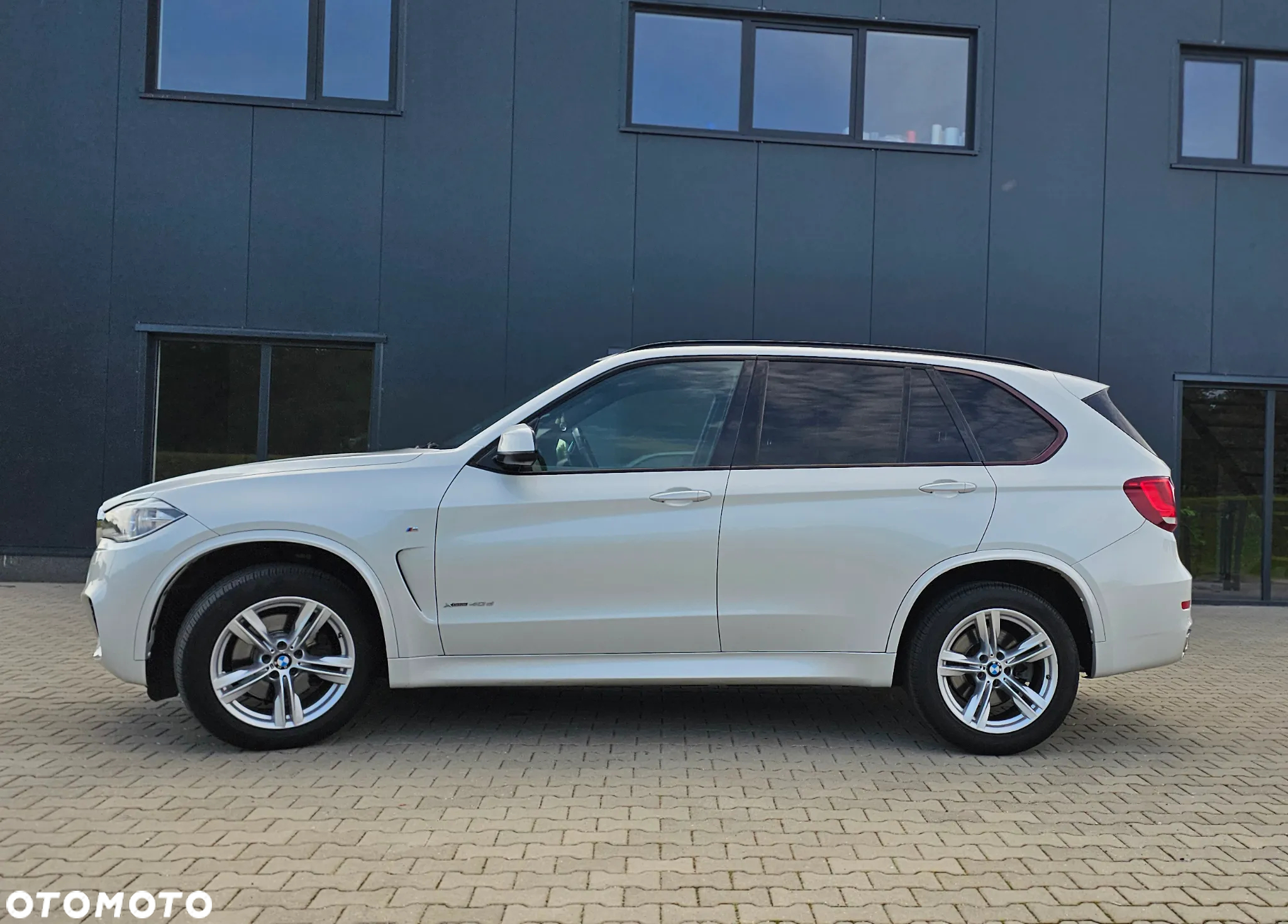 BMW X5 xDrive40d - 15