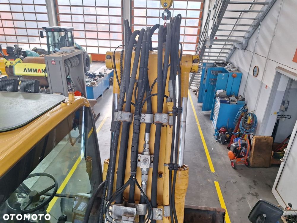 Komatsu Pw 148 - 8 4X4 - 36