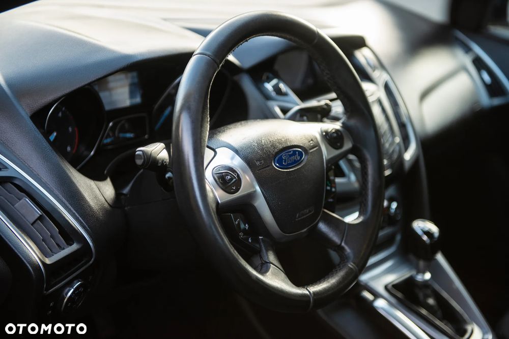 Ford Focus 2.0 TDCi DPF Style+ - 18