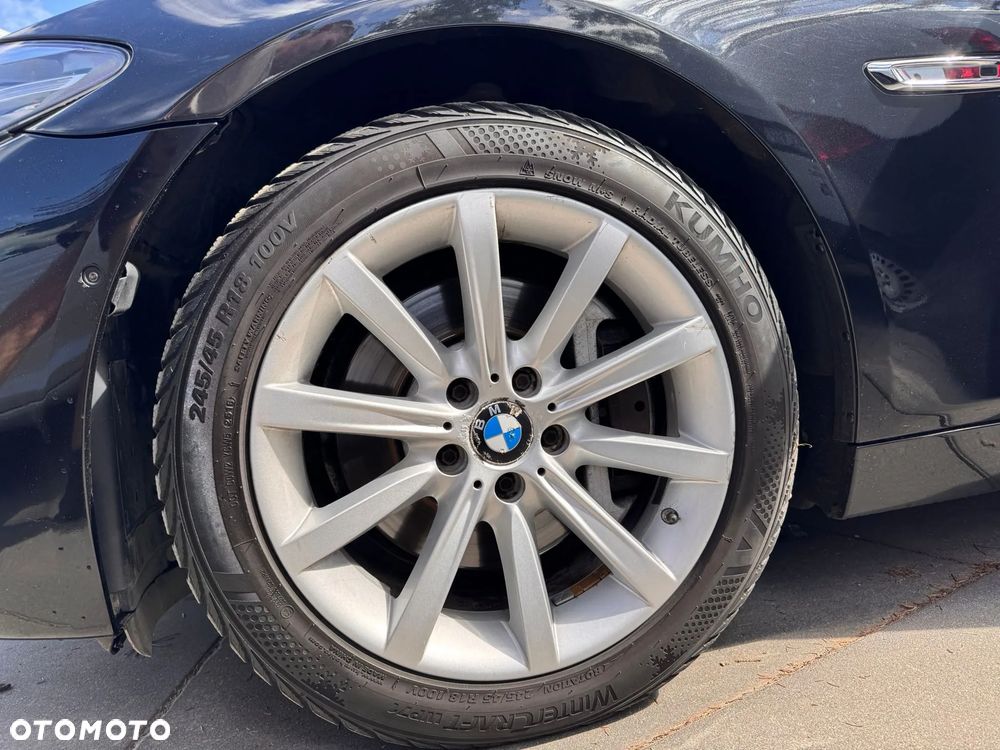 BMW Seria 5 525d xDrive Luxury Line - 28
