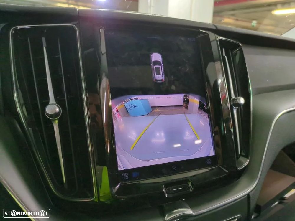 Volvo XC 60 2.0 T6 PHEV Core AWD - 10