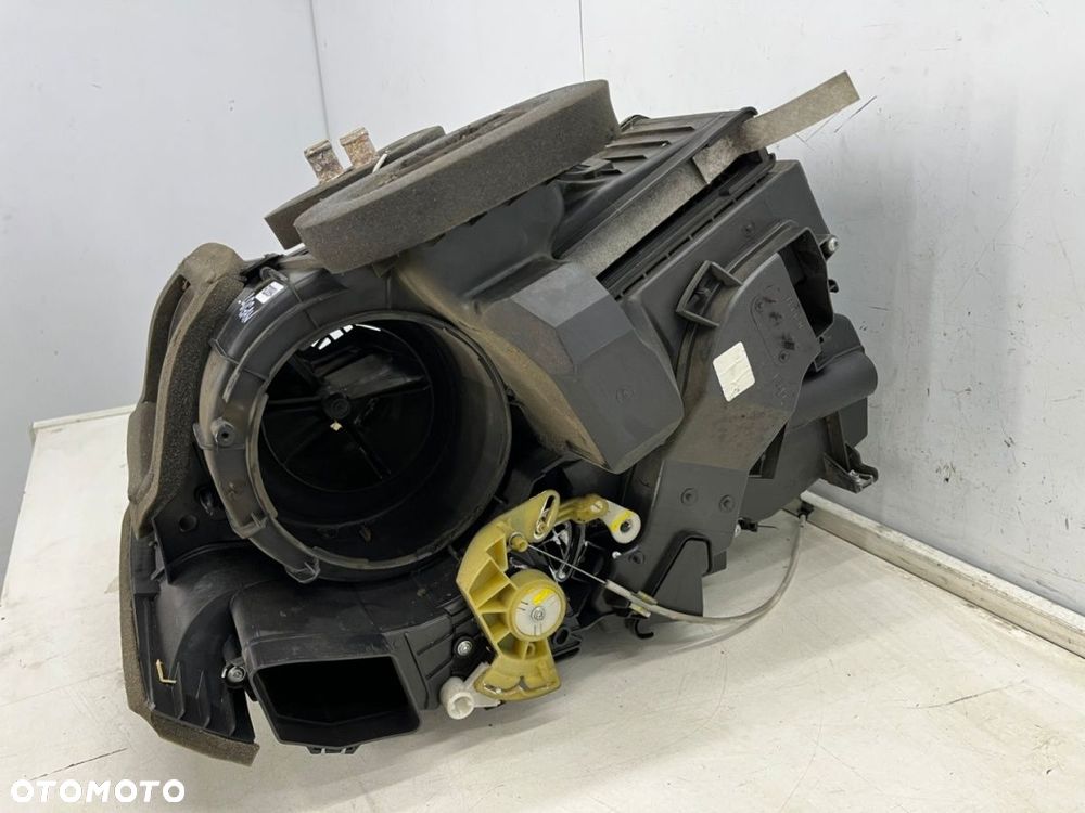 Nagrzewnica Dacia Logan MCV I 06-13r. Z KLIMATYZACJĄ obudowa chłodnicy wody parownik klimatyzacji - 3