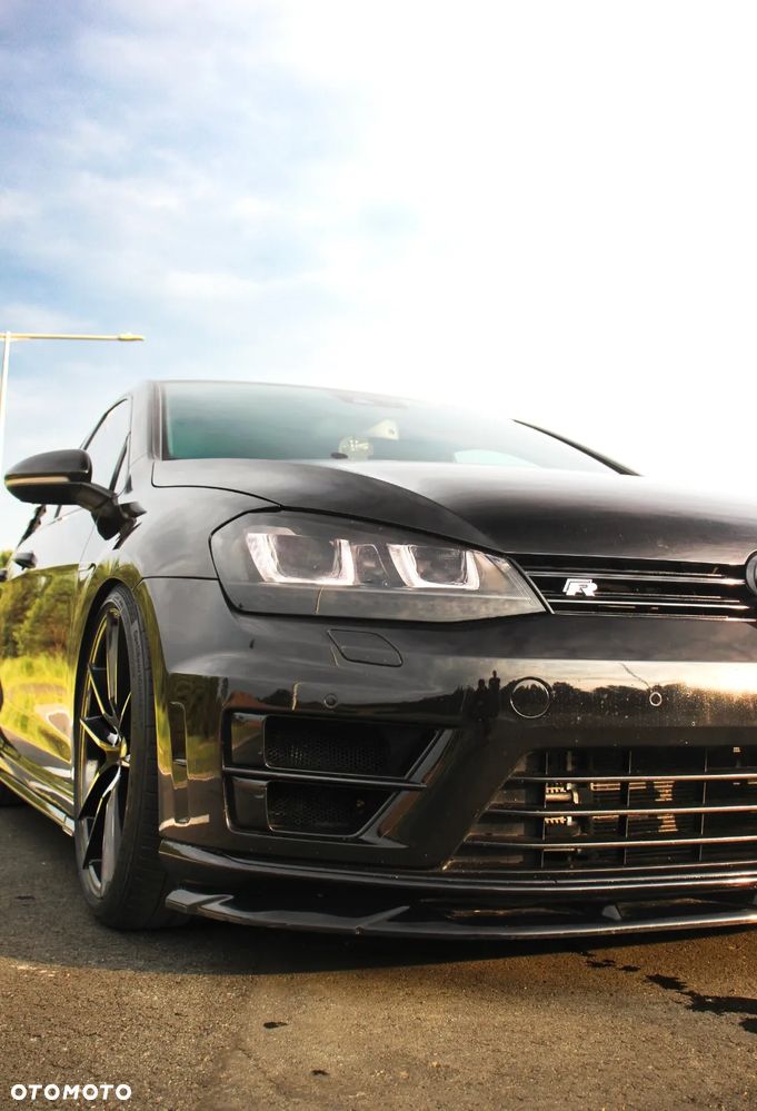 Volkswagen Golf - 6
