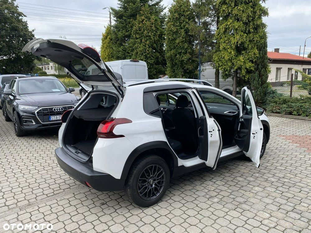 Peugeot 2008 1.5 BlueHDi Signature - 26