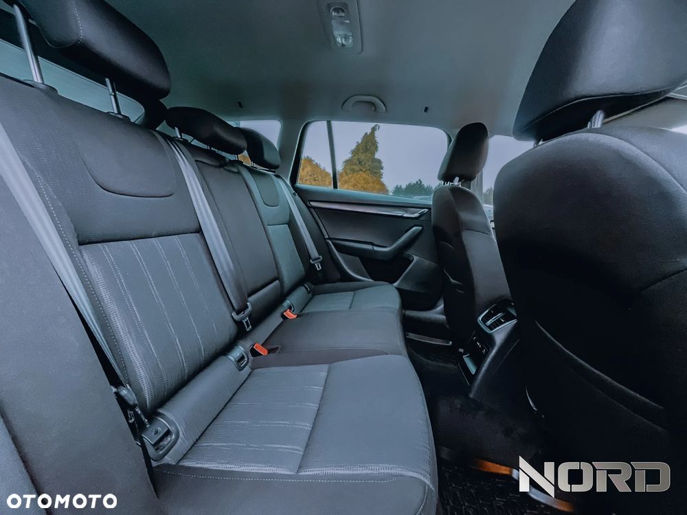 Skoda Octavia 1.8 TSI DSG Style - 13