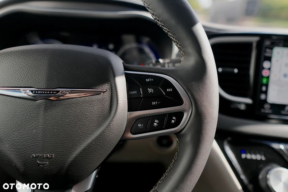 Chrysler Pacifica - 14