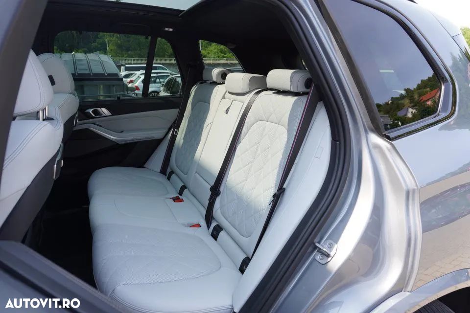 BMW X5 M M60i xDrive - 12
