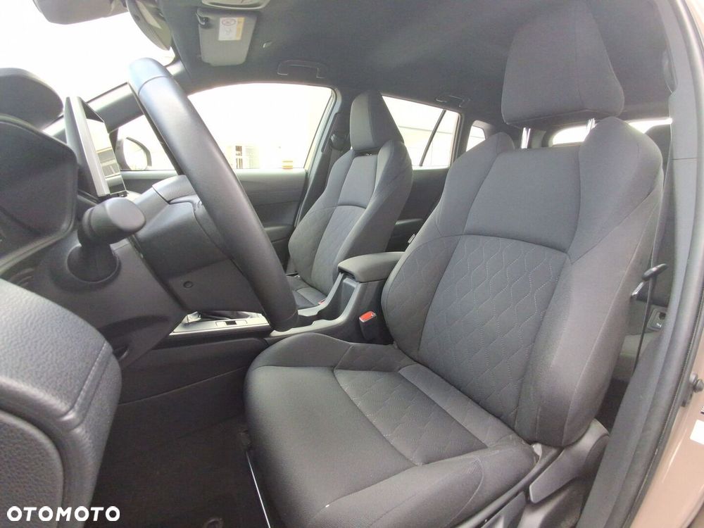 Toyota Corolla Cross - 20