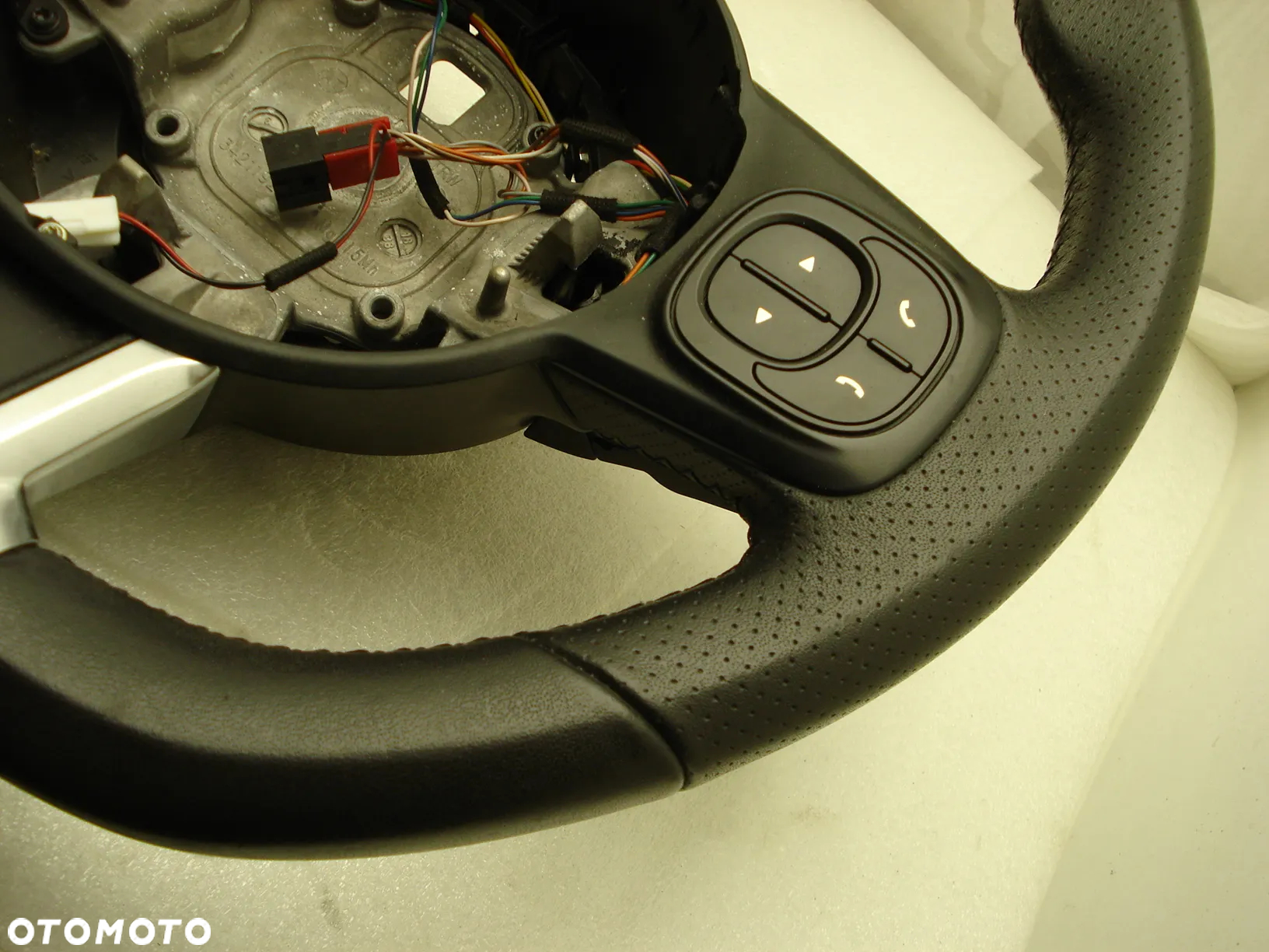 KIEROWNICA FIAT 500 ABARTH ŁOPATKI B.ŁADNA - 3