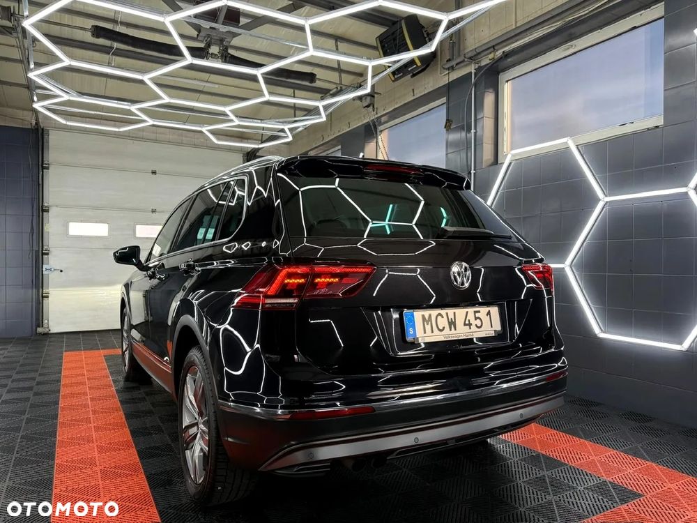 Volkswagen Tiguan 2.0 TDI SCR 4MOTION DSG Highline - 4