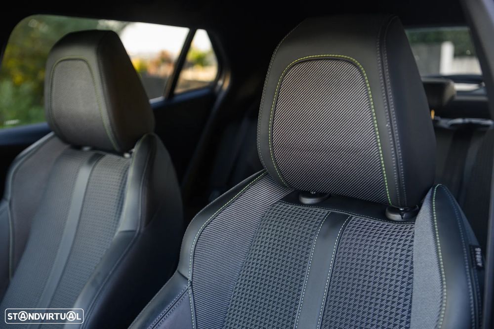 Peugeot 2008 PureTech 130 Stop&Start GT-Line Edition - 18