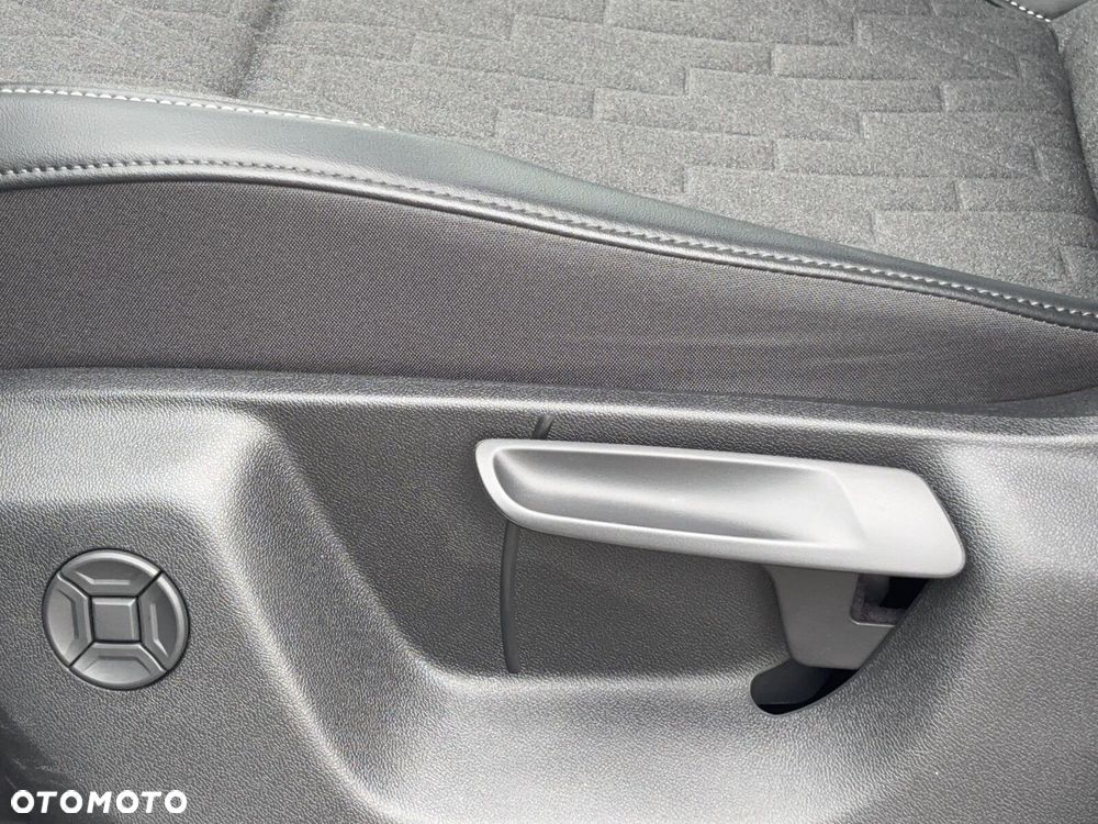 Volkswagen Tiguan 1.5 eTSI Life DSG - 25