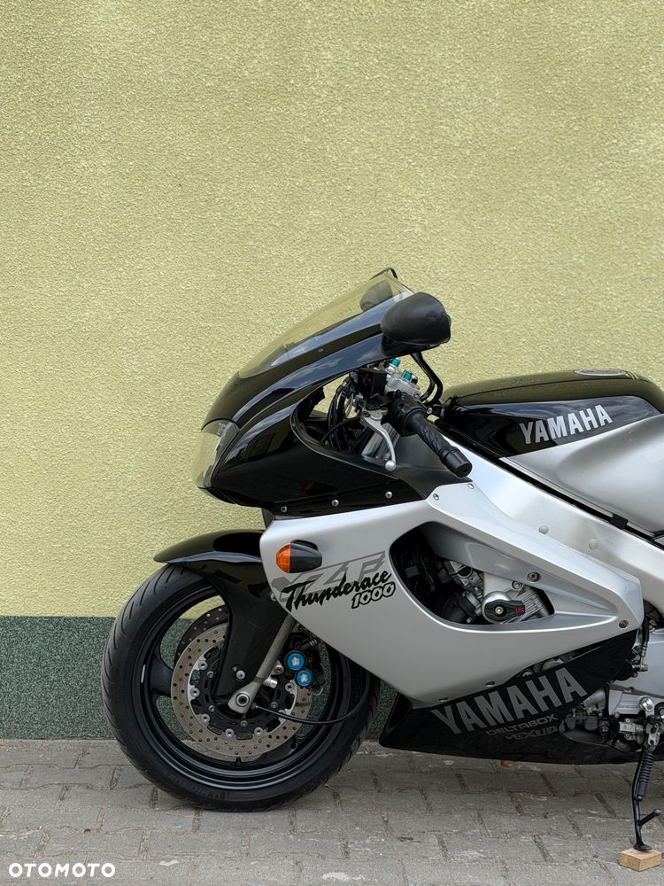 Yamaha Thunderace - 26