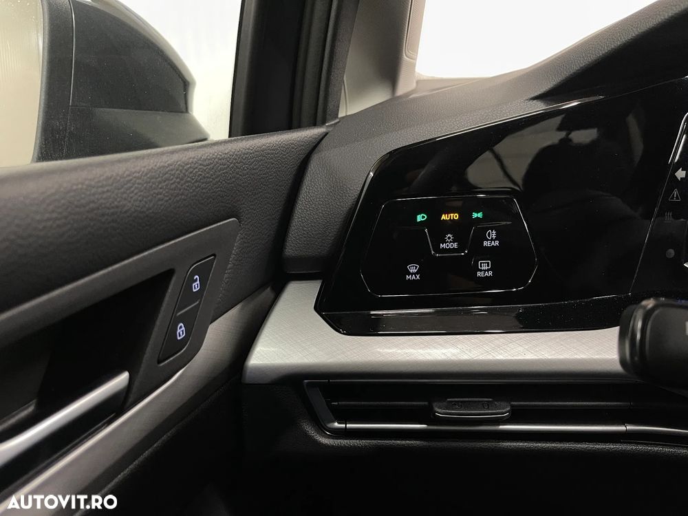 Volkswagen Golf 2.0 TDI SCR Life - 21