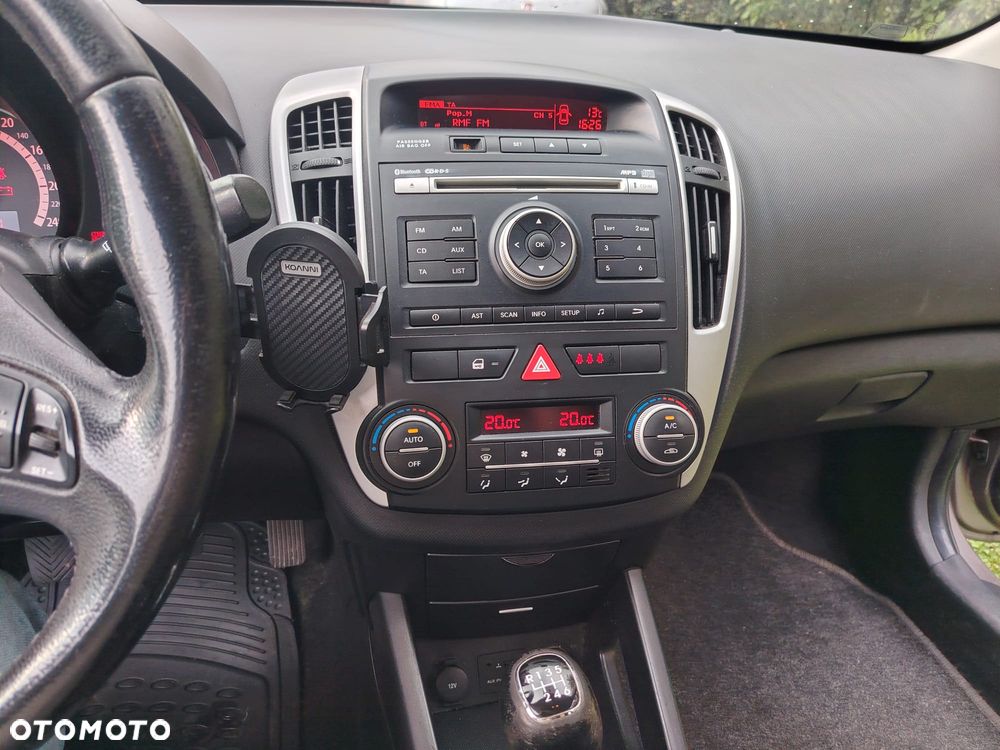 Kia Ceed - 15