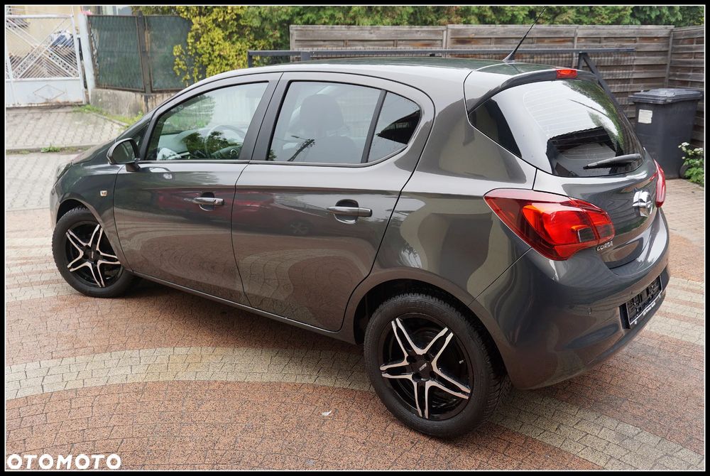 Opel Corsa 1.4 16V Cosmo - 22