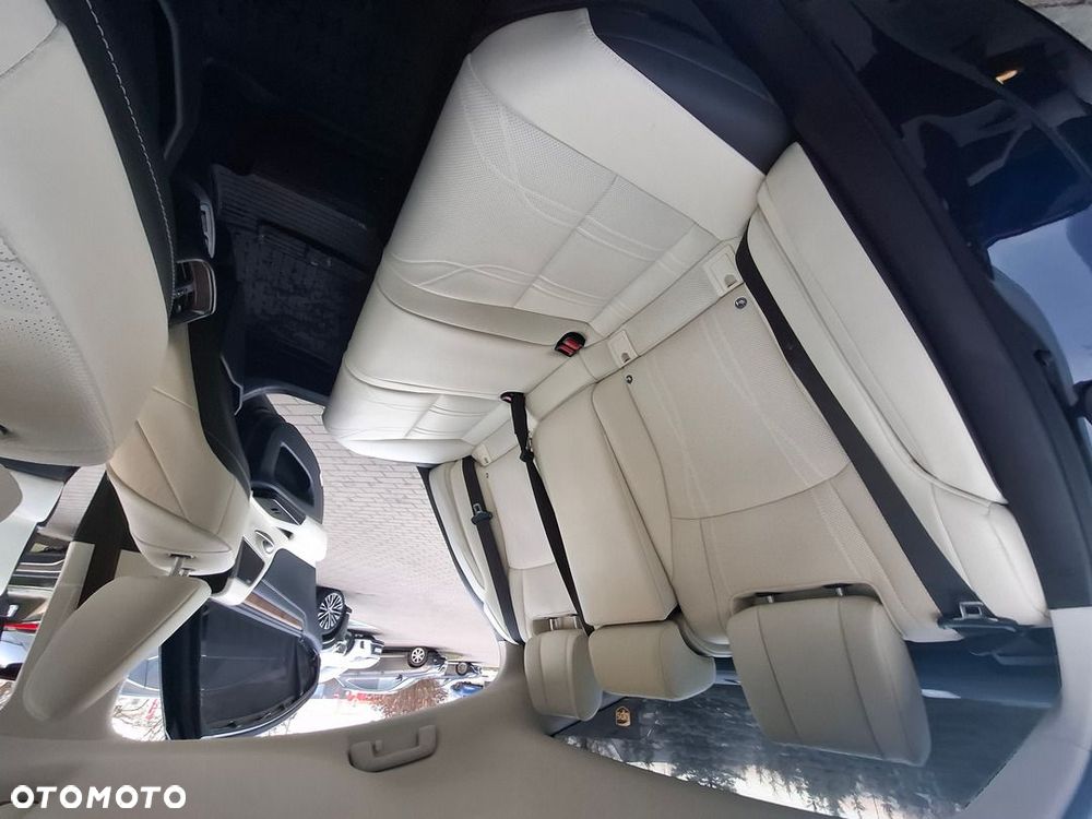 Lexus ES 300h Omotenashi - 24