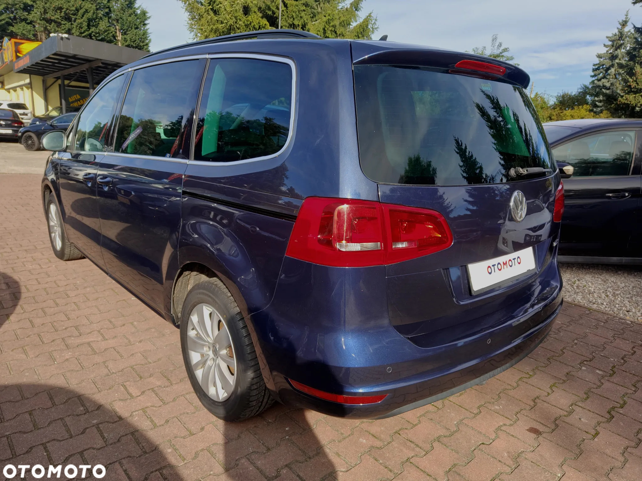 Volkswagen Sharan 2.0 TDI Trendline DSG - 9