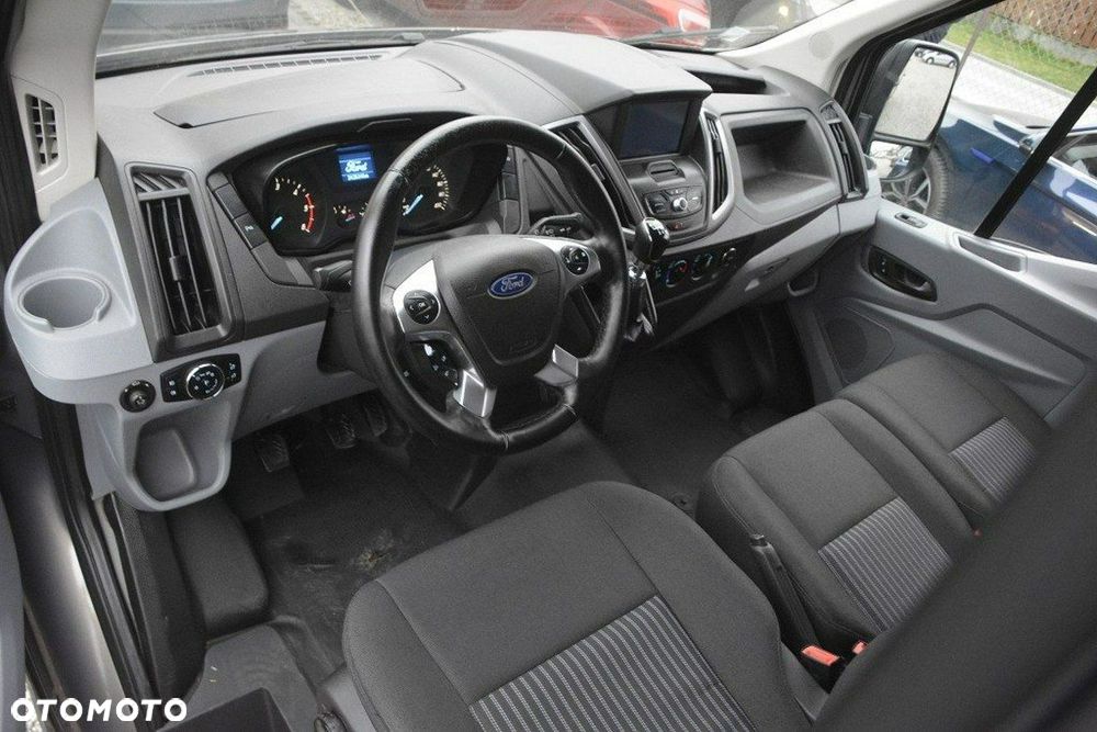 Ford Transit - 11