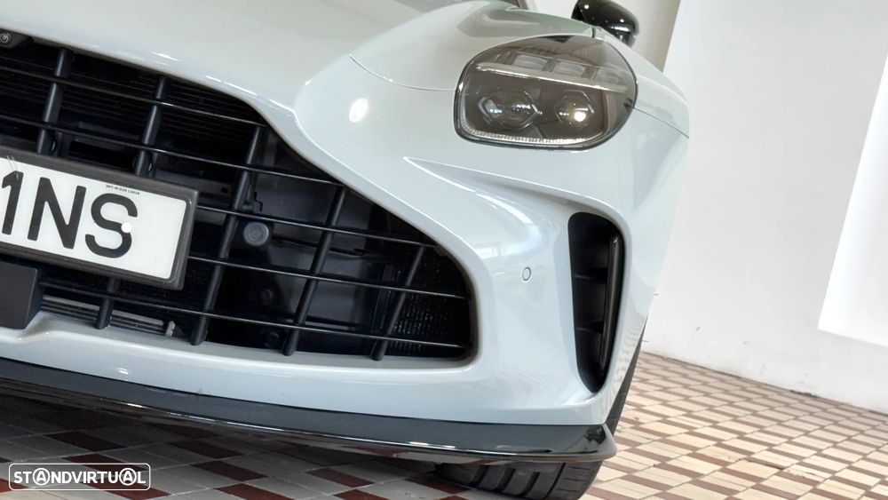 Aston Martin Vantage Coupe V8 - 18
