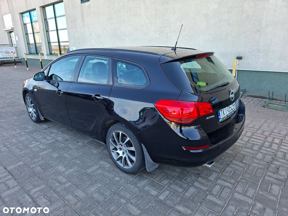 Opel Astra 1.4 Turbo - 10