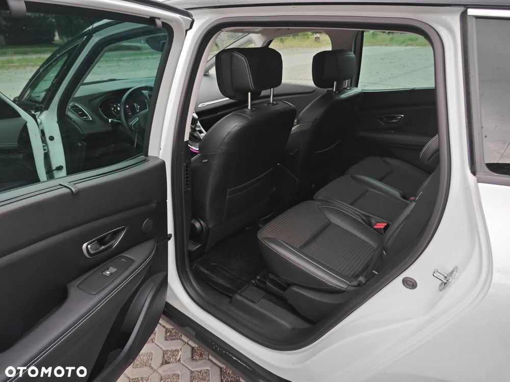 Renault Grand Scenic Gr 1.3 TCe FAP Bose EDC - 10