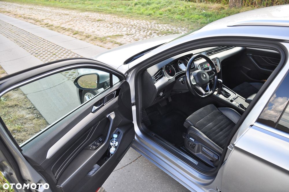 Volkswagen Passat 2.0 TDI EVO Elegance DSG - 13