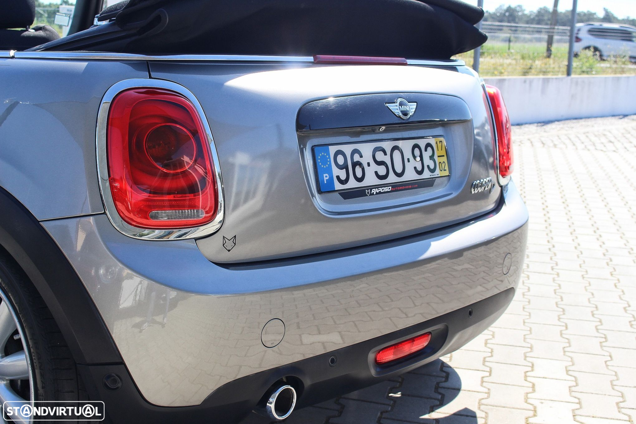 MINI Cabrio Cooper D - 16