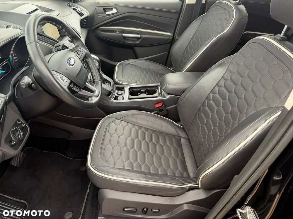 Ford Kuga - 16