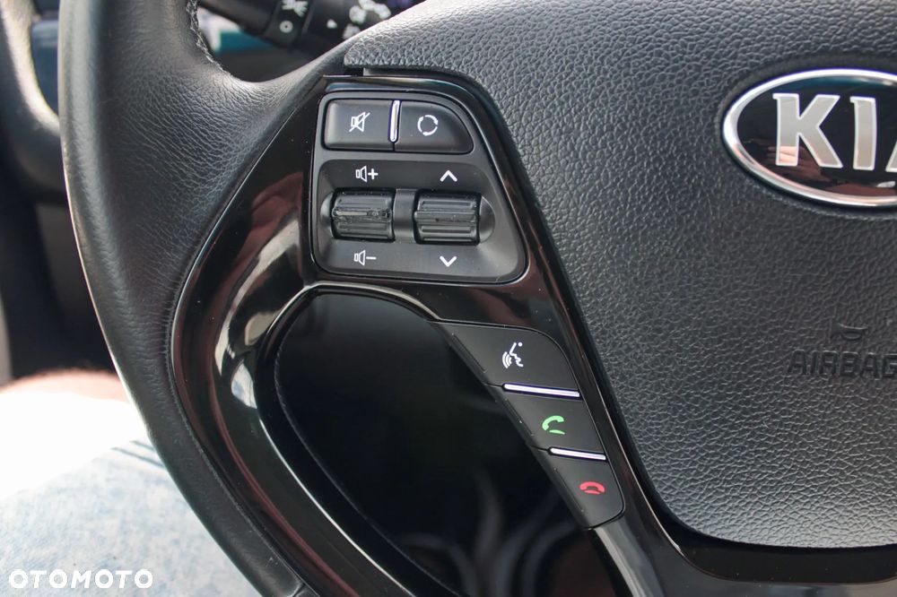 Kia Ceed 1.6 GDI Dream Team Edition - 15