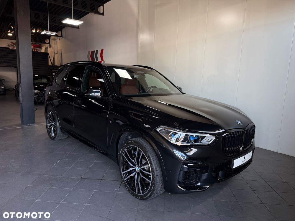 BMW X5 M M50i - 4