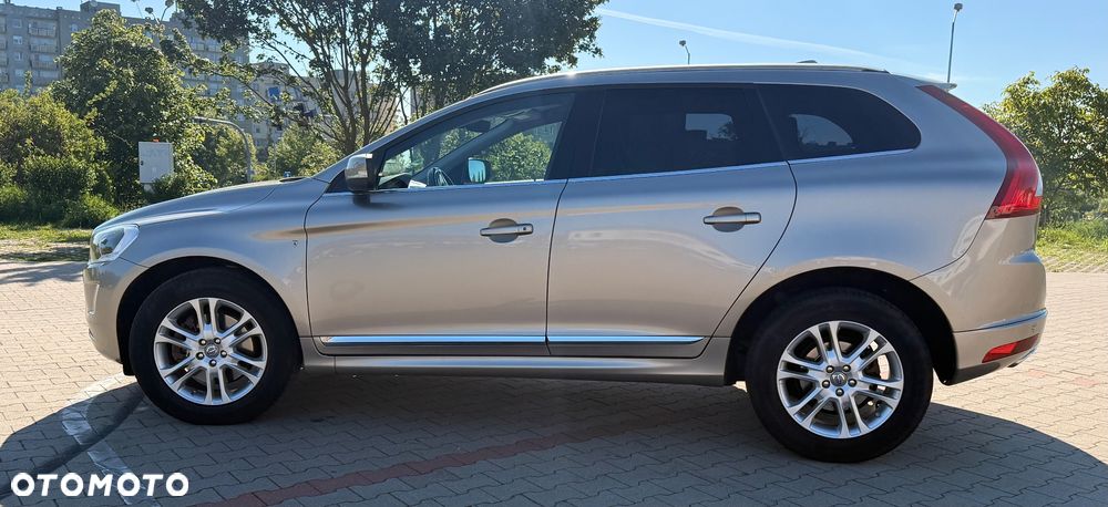 Volvo XC 60 D5 AWD Summum - 2